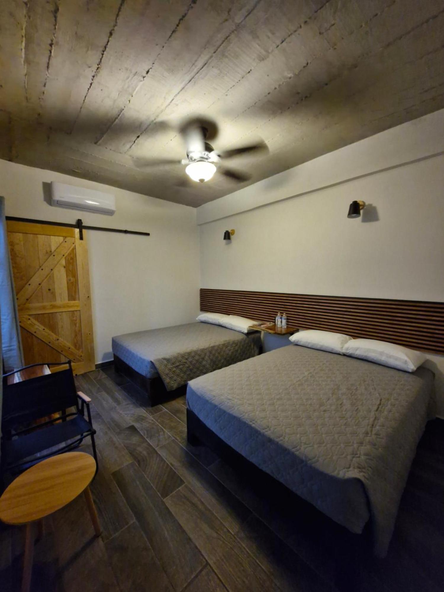 Inbed Hotel 图斯特拉古铁雷斯 外观 照片
