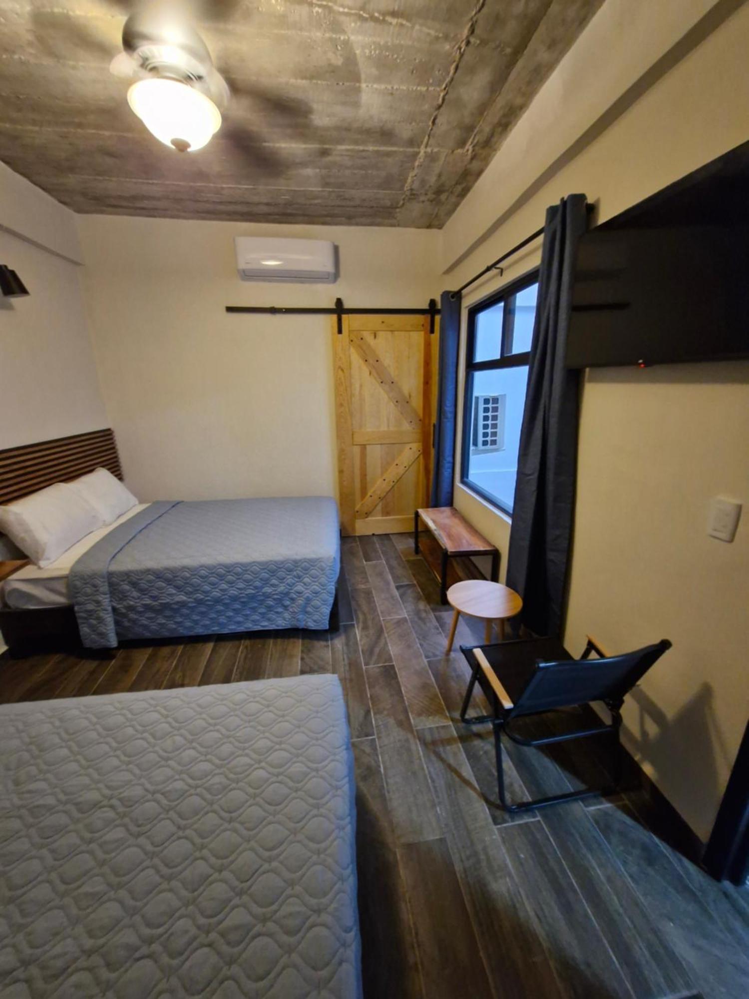 Inbed Hotel 图斯特拉古铁雷斯 外观 照片