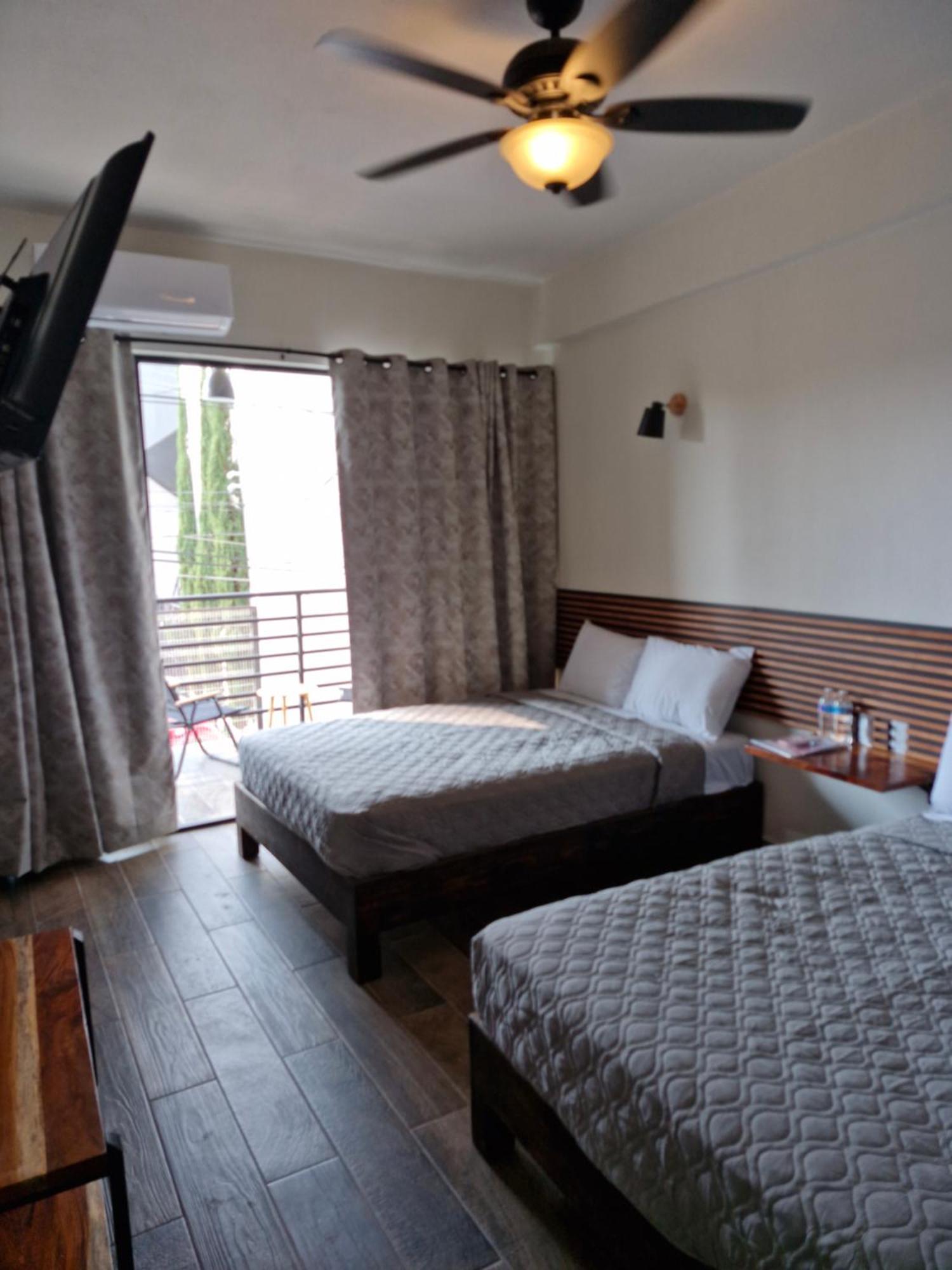 Inbed Hotel 图斯特拉古铁雷斯 外观 照片