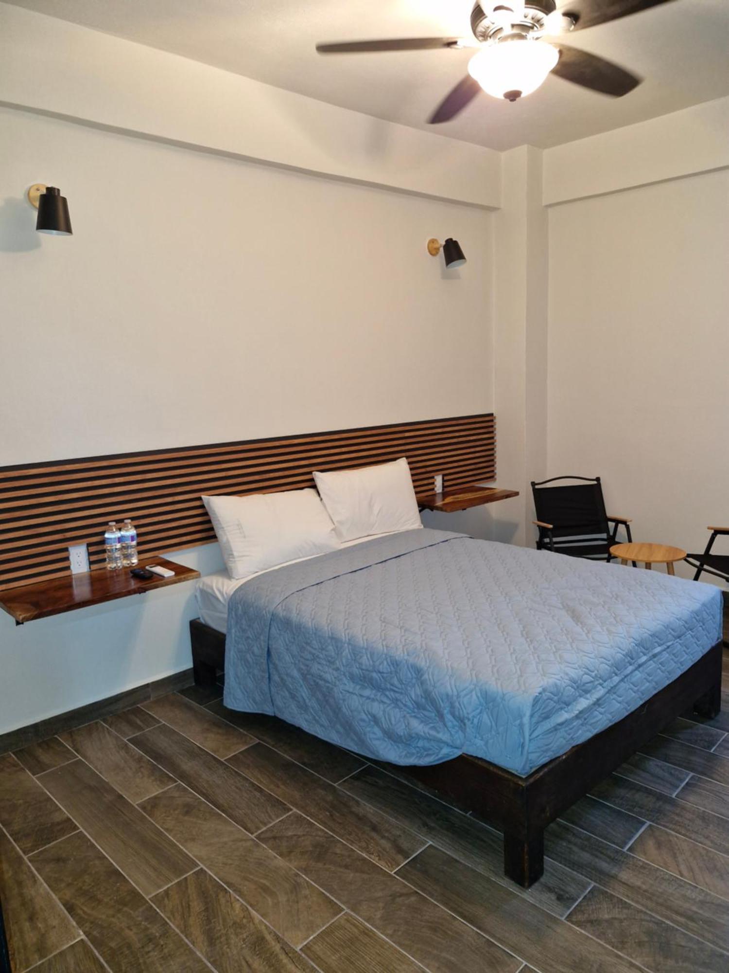 Inbed Hotel 图斯特拉古铁雷斯 外观 照片